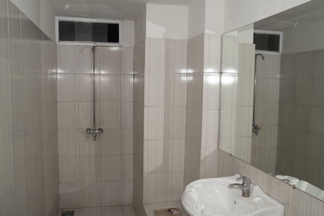 Premier Inn Davis Road Lahaur Zewnętrze zdjęcie