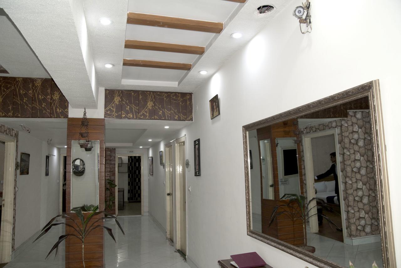 Premier Inn Davis Road Lahaur Zewnętrze zdjęcie